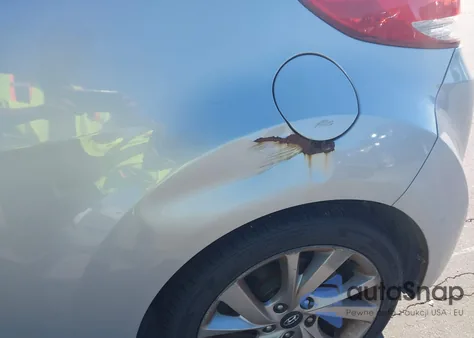 2016 Hyundai Veloster z USA, uszkodzony, nr VIN KMHTC6AD1GU275559